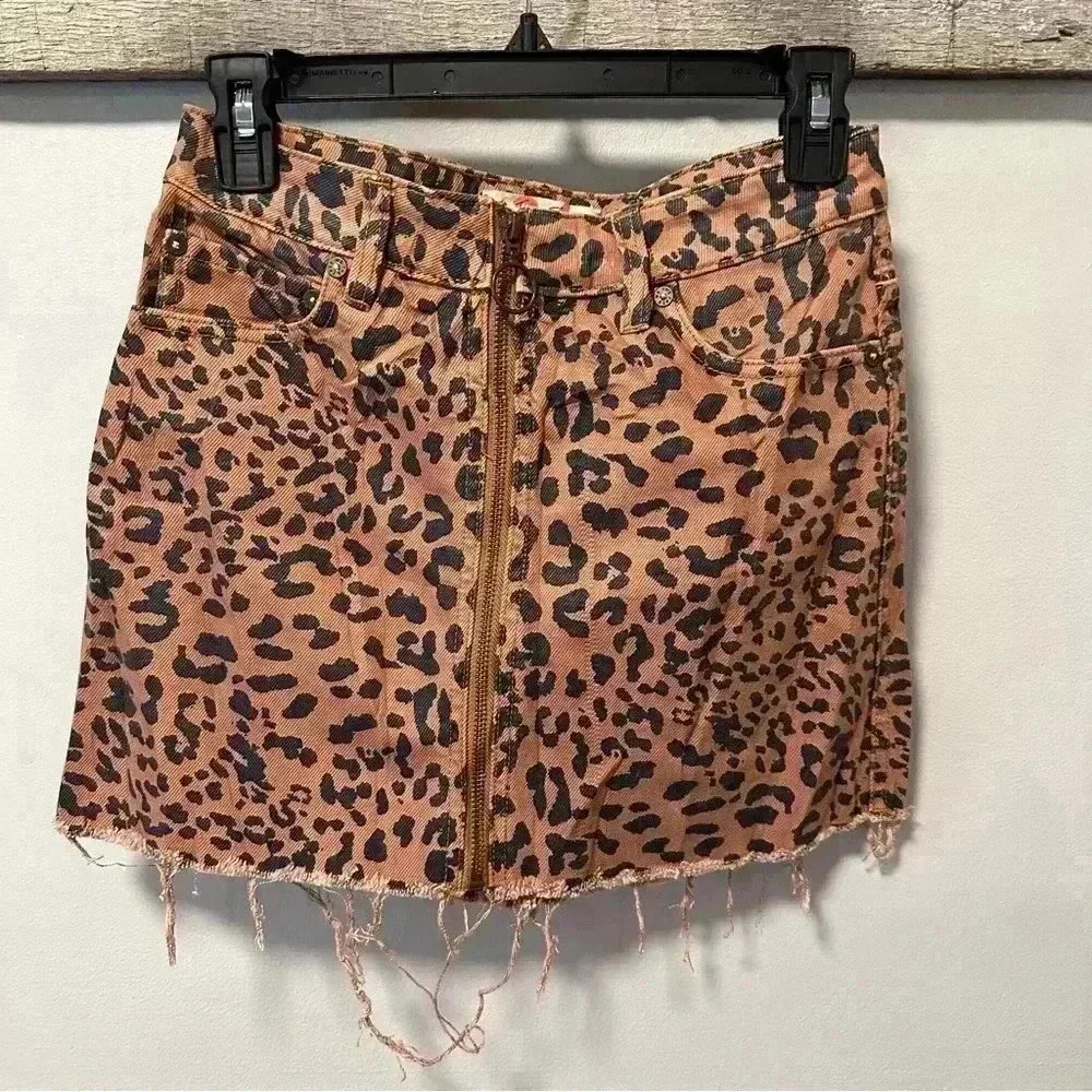 Free People “We the Free” Cheetah Print Denim Zip It Up Printed Mini Skirt